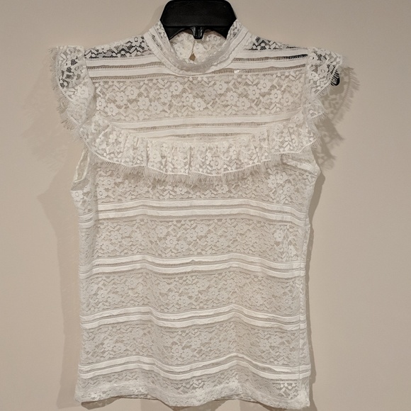 Tops - White sleeveless lace blouse for women